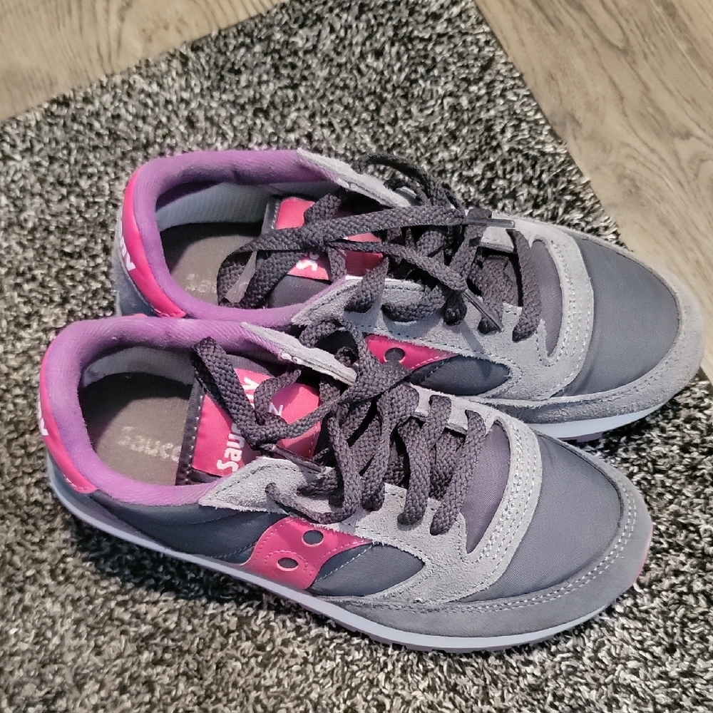 Saucony Gray and Pink Athletic Shoes